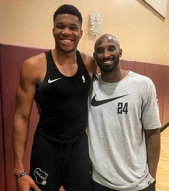 彻底抡冒烟！杜兰特狂砍39+4+7！硬刚戈贝尔，申京25+14六犯毕业