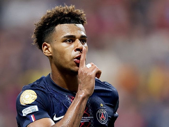 0：5惨败！巴萨1战创新纪录，挺进决赛！球迷感叹：全队帮1人圆梦