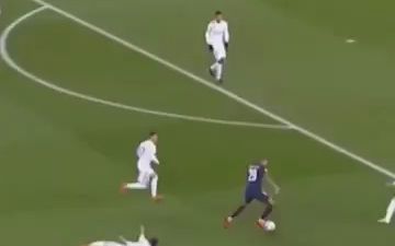 Moinelo左右开弓 三球解决Fabian成明星赛亮点｜日职