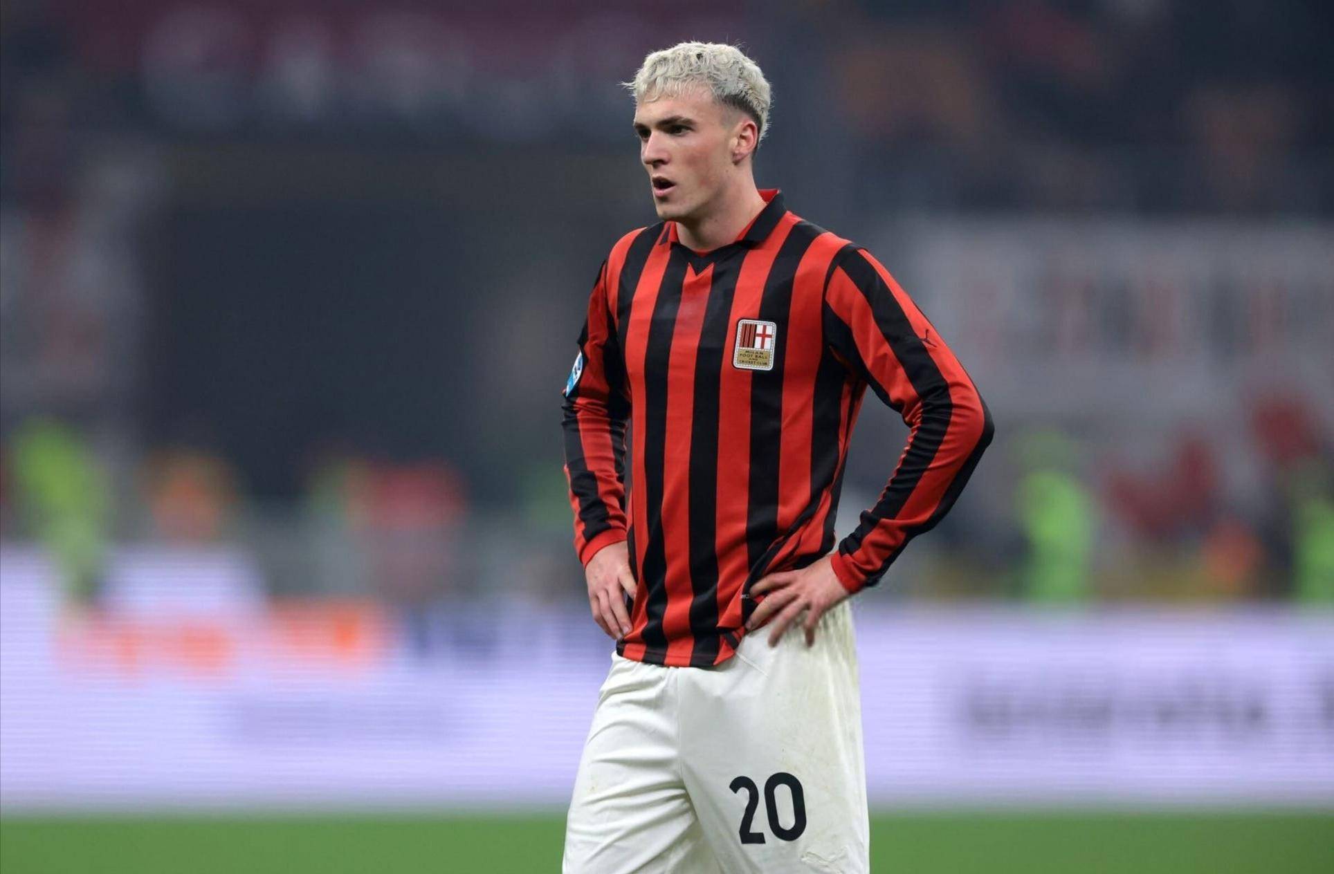 洛杉矶道奇队特奥斯卡·赫南德兹夺得 2024 年本垒打大赛冠军